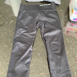 Under armour seamless crops